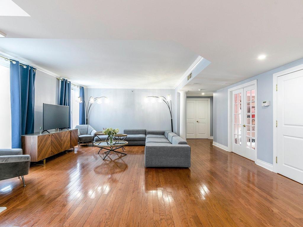 









1210


Boul. De Maisonneuve O.

, 5H,
Montréal (Ville-Marie),




QC
H3A0A2

