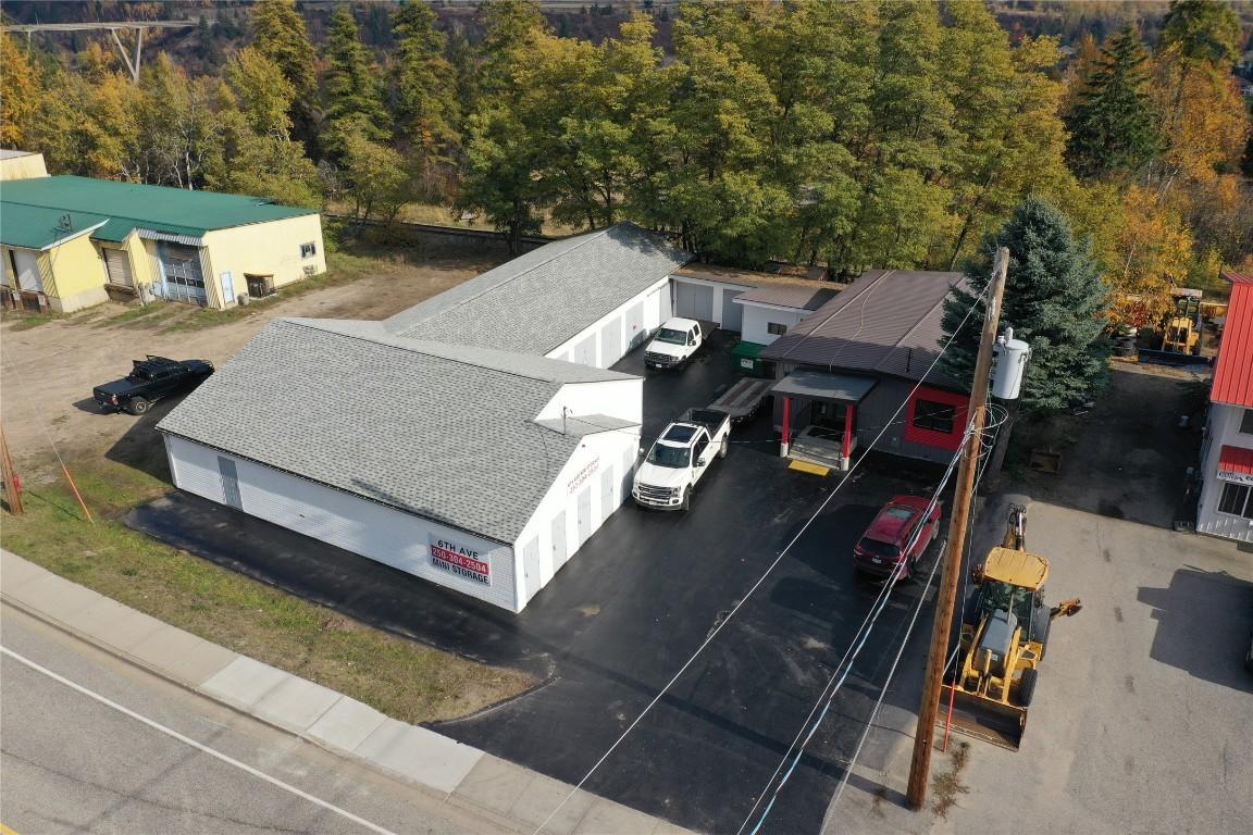 









2305


6th

Avenue,
Castlegar,




BC
V1N 2W1

