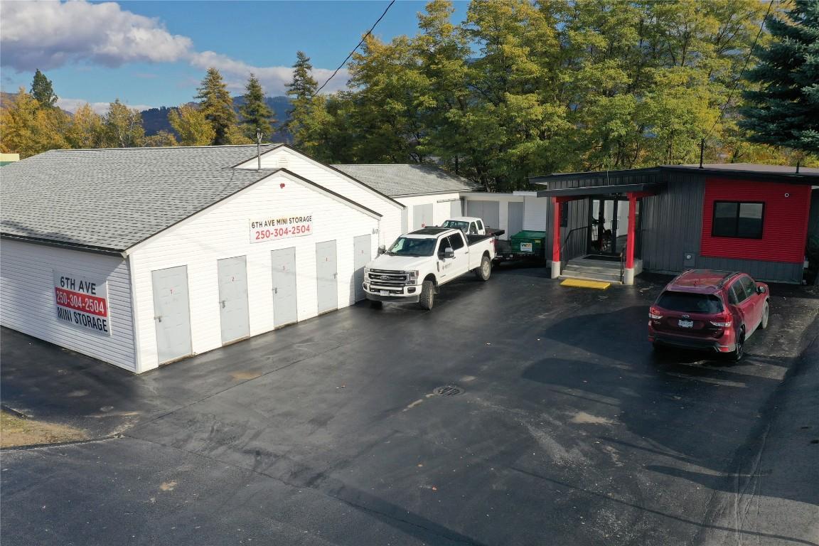 









2305


6th

Avenue,
Castlegar,




BC
V1N 2W1

