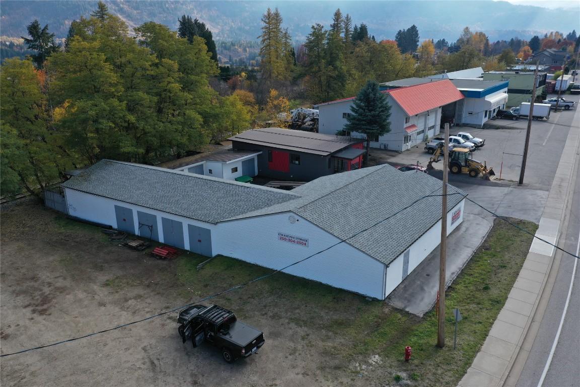 









2305


6th

Avenue,
Castlegar,




BC
V1N 2W1

