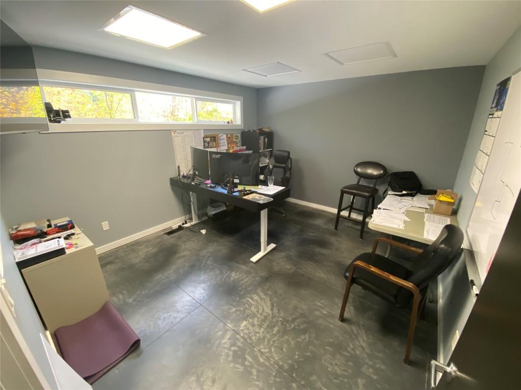 









2305


6th

Avenue,
Castlegar,




BC
V1N 2W1

