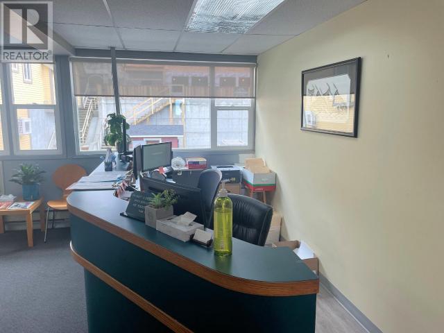 












4660 MARINE AVE

,
Powell River,




British Columbia
V8A2L1

