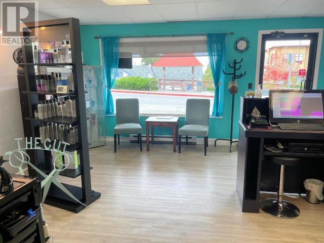 












4660 MARINE AVE

,
Powell River,




British Columbia
V8A2L1

