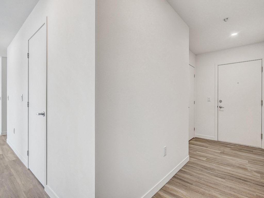 









4955


Rue des Ormes

, 2102,
Contrecoeur,




QC
J0L1C0

