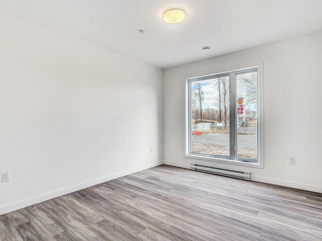 









4955


Rue des Ormes

, 2102,
Contrecoeur,




QC
J0L1C0

