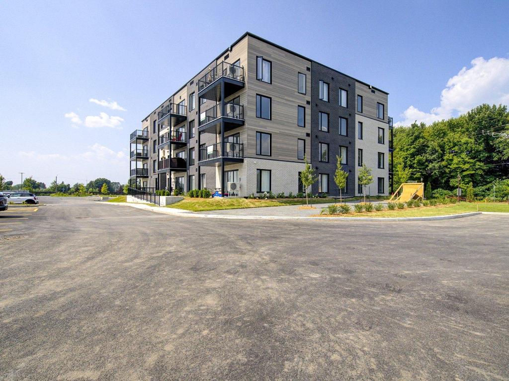 









4955


Rue des Ormes

, 2104,
Contrecoeur,




QC
J0L1C0


