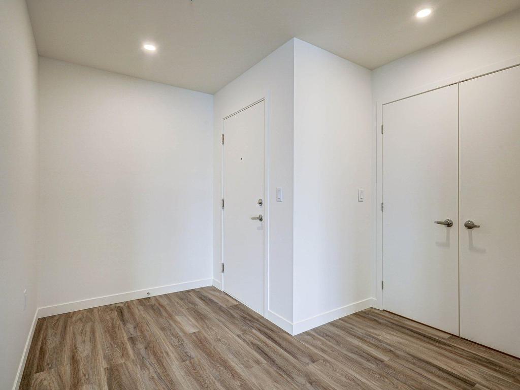 









4955


Rue des Ormes

, 2104,
Contrecoeur,




QC
J0L1C0

