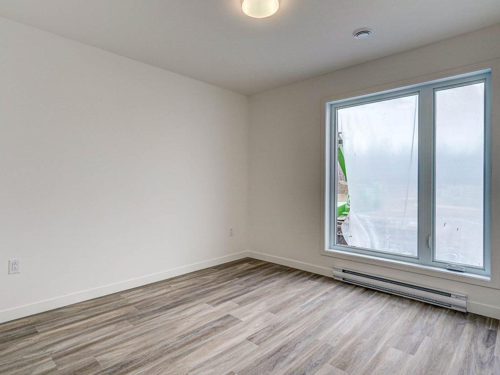 









4955


Rue des Ormes

, 2104,
Contrecoeur,




QC
J0L1C0


