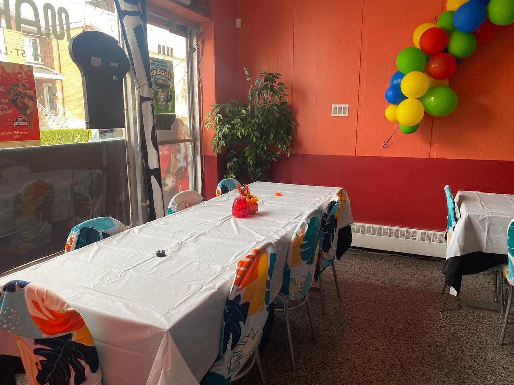









1580


Rue Barré

,
Montréal (Saint-Laurent),




QC
H4L4M6

