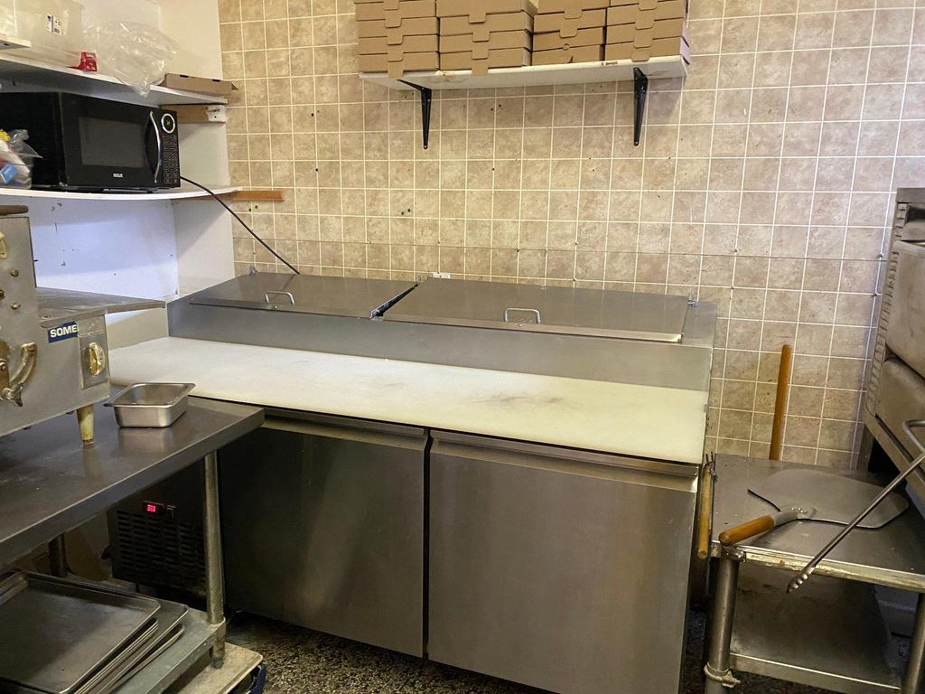 









1580


Rue Barré

,
Montréal (Saint-Laurent),




QC
H4L4M6

