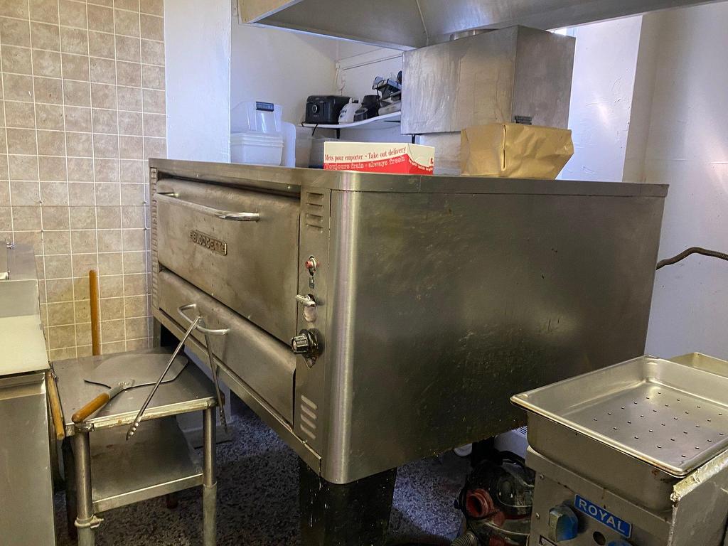 









1580


Rue Barré

,
Montréal (Saint-Laurent),




QC
H4L4M6


