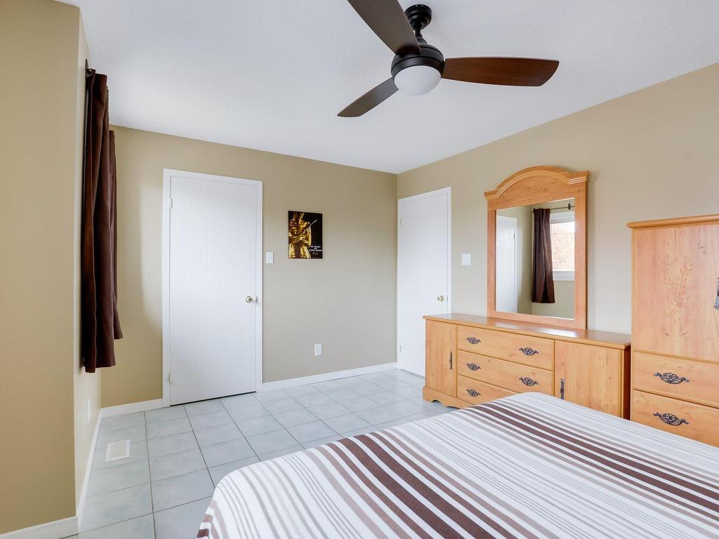 









24


Rue du St-Médard

,
Gatineau (Aylmer),




QC
J9H7A7

