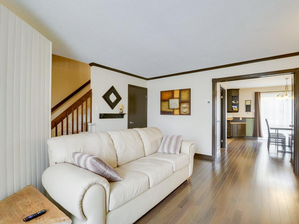 









24


Rue du St-Médard

,
Gatineau (Aylmer),




QC
J9H7A7

