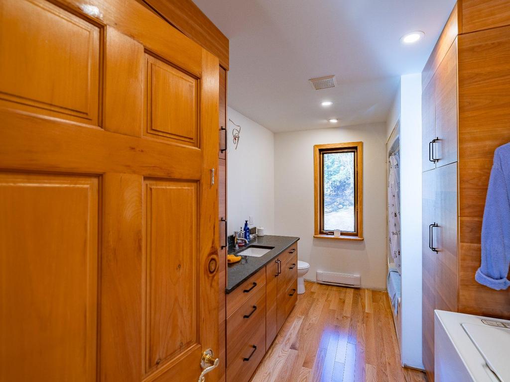 









1115


Ch. McArthur

,
Boileau,




QC
J0T1G0

