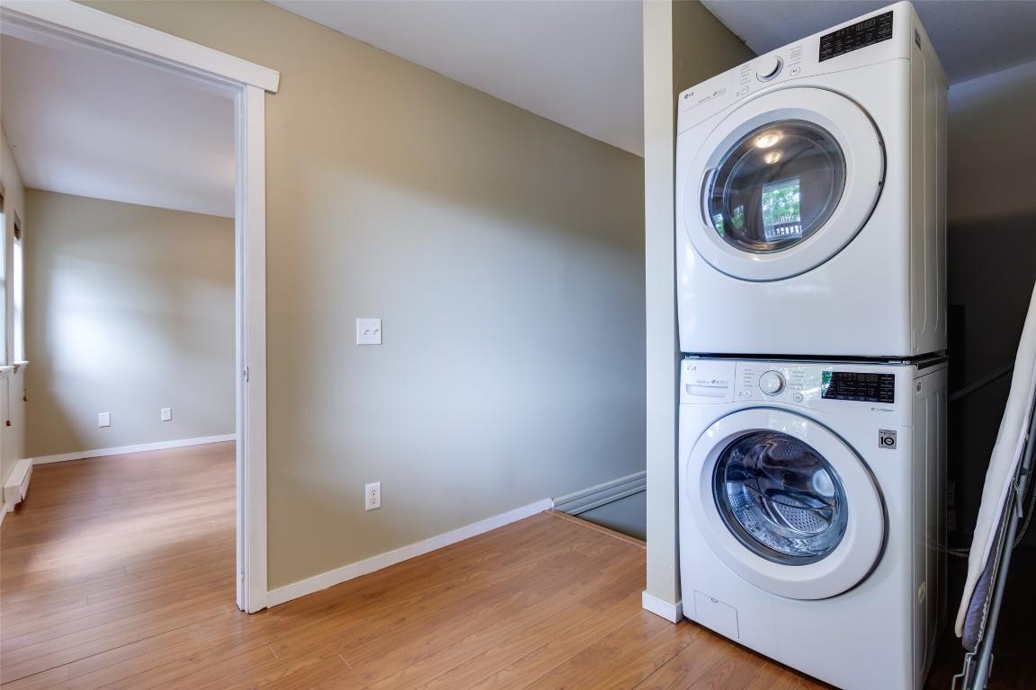 









860


Glenwood

Avenue,
Kelowna,




BC
V1Y 5M5

