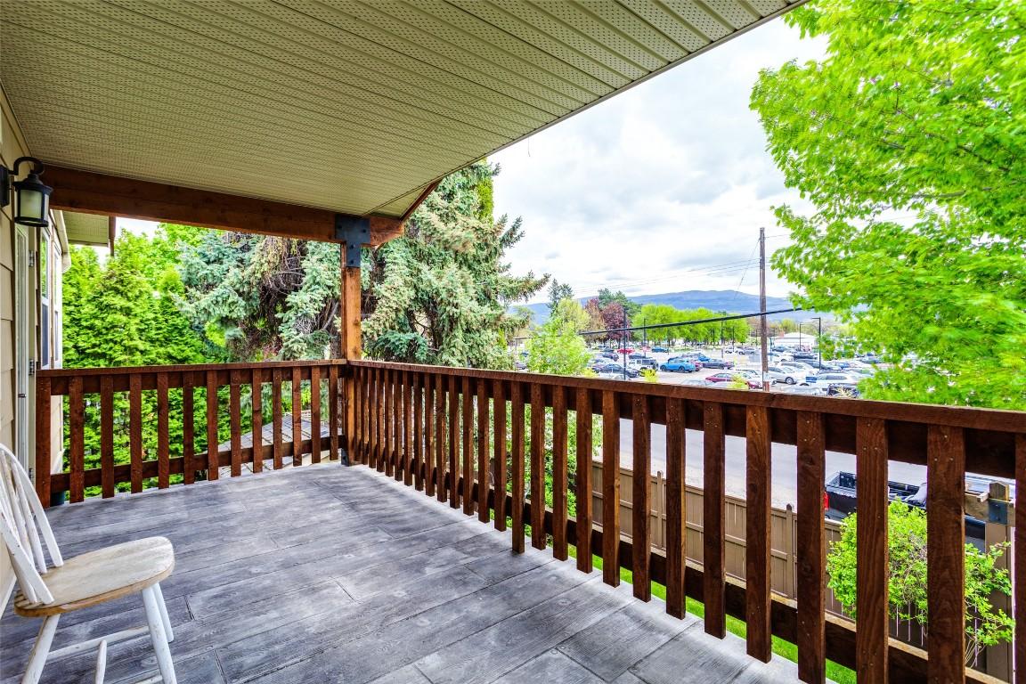 









860


Glenwood

Avenue,
Kelowna,




BC
V1Y 5M5

