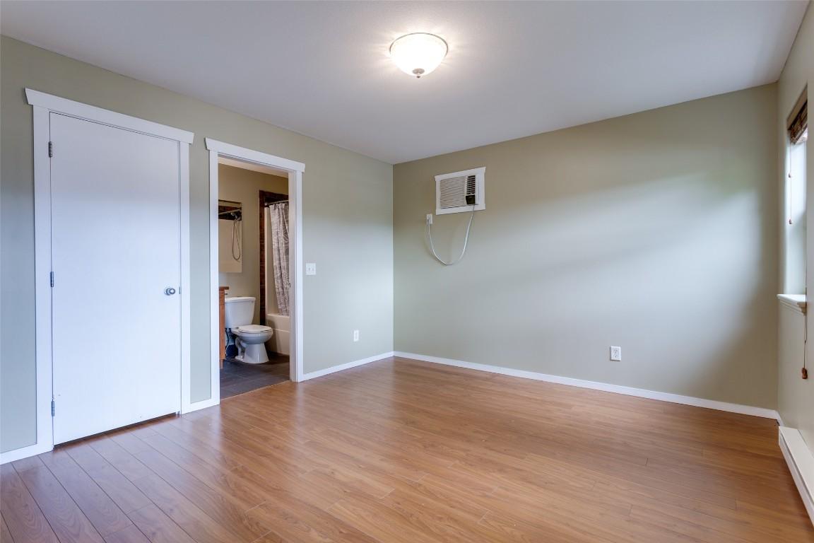 









860


Glenwood

Avenue,
Kelowna,




BC
V1Y 5M5

