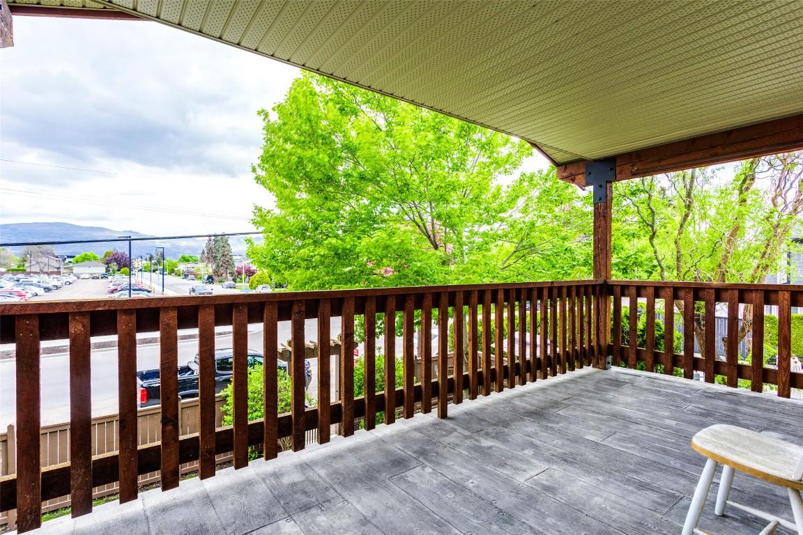 









860


Glenwood

Avenue,
Kelowna,




BC
V1Y 5M5

