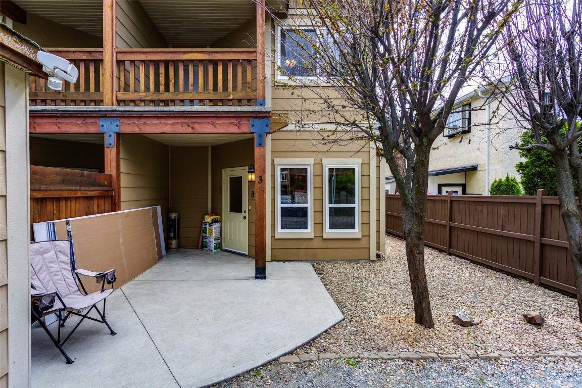 









860


Glenwood

Avenue,
Kelowna,




BC
V1Y 5M5


