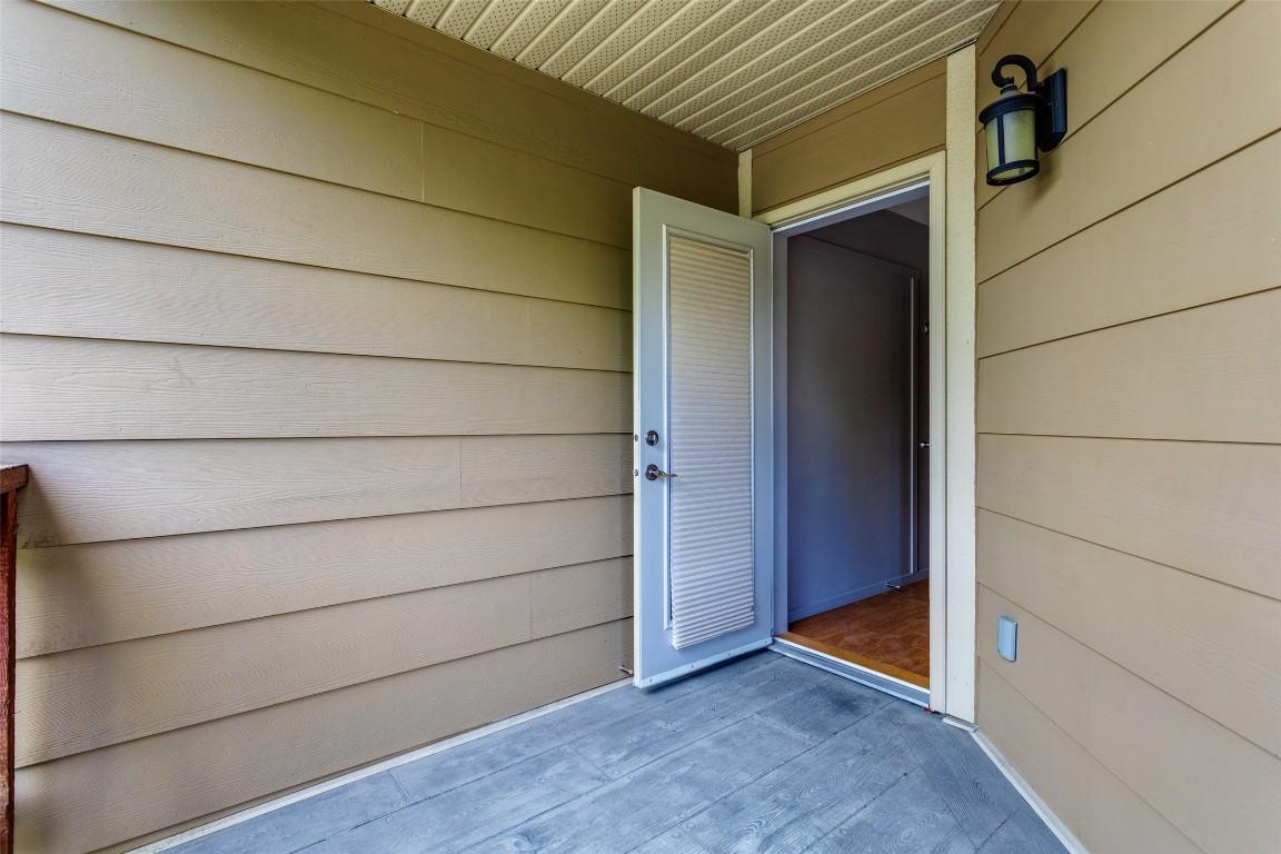 









860


Glenwood

Avenue,
Kelowna,




BC
V1Y 5M5

