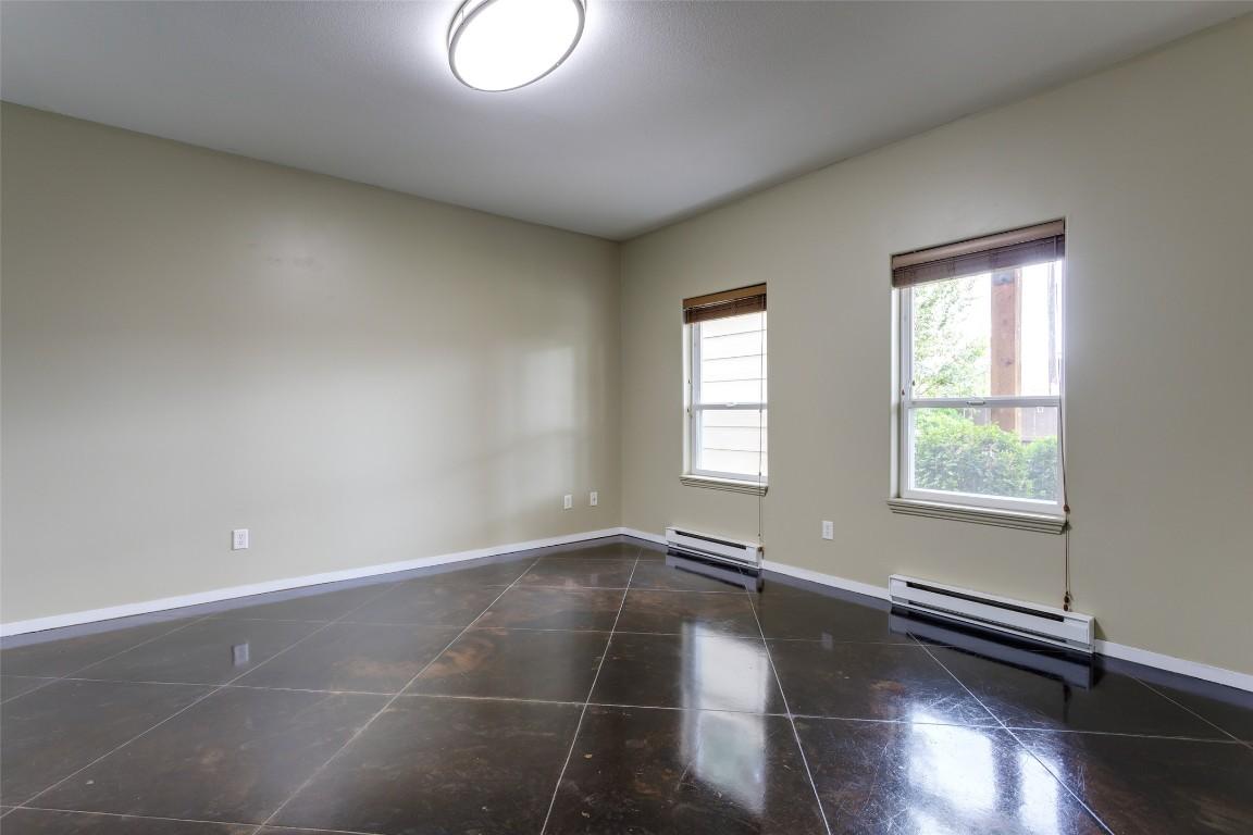 









860


Glenwood

Avenue,
Kelowna,




BC
V1Y 5M5

