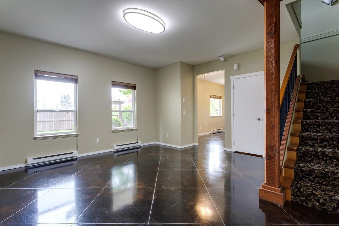 









860


Glenwood

Avenue,
Kelowna,




BC
V1Y 5M5

