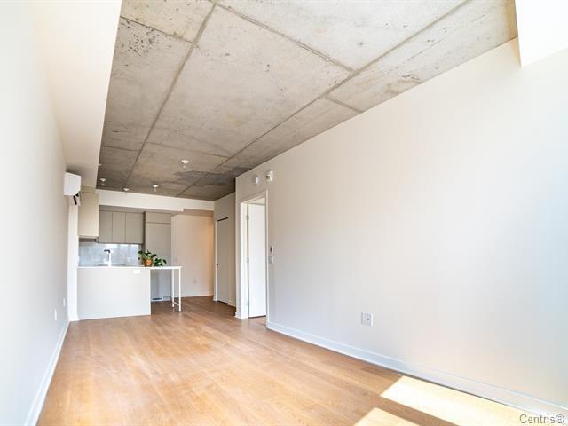 









360


Rue Mayor

, 1006,
Montréal (Ville-Marie),




QC
H3A0J4

