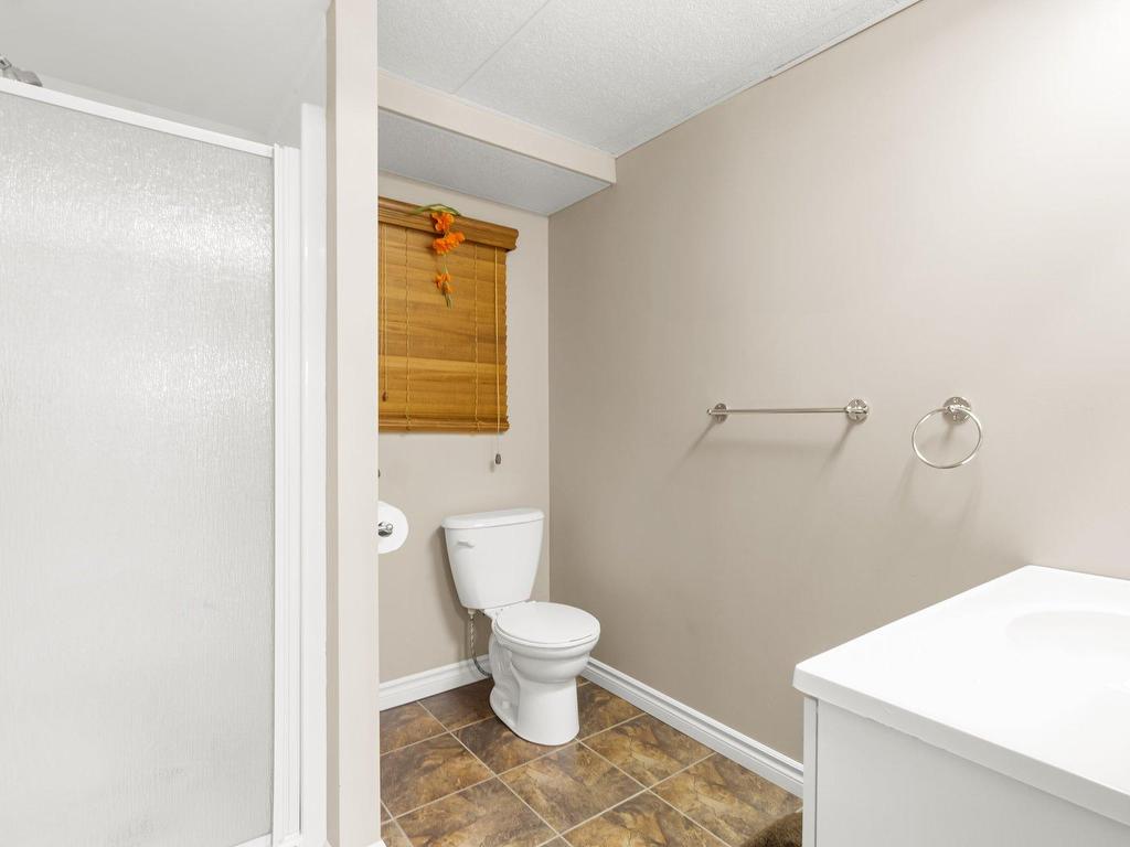 









600


Ch. des Pionniers

,
Saint-Mathieu-du-Parc,




QC
G0X1N0

