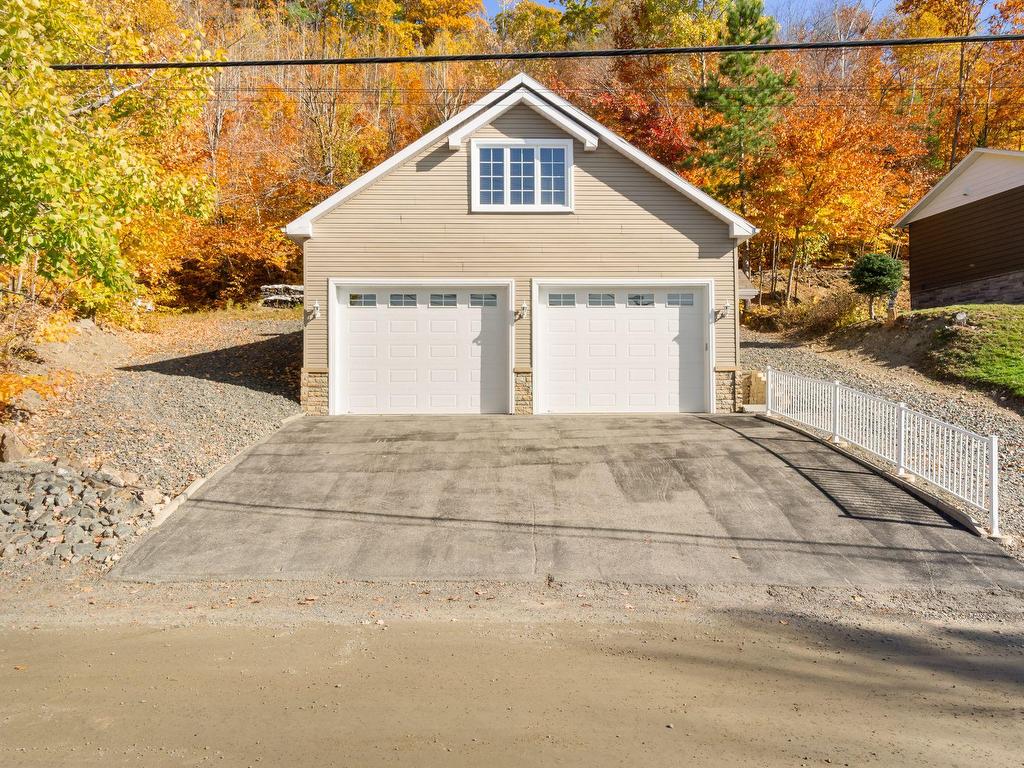 









600


Ch. des Pionniers

,
Saint-Mathieu-du-Parc,




QC
G0X1N0

