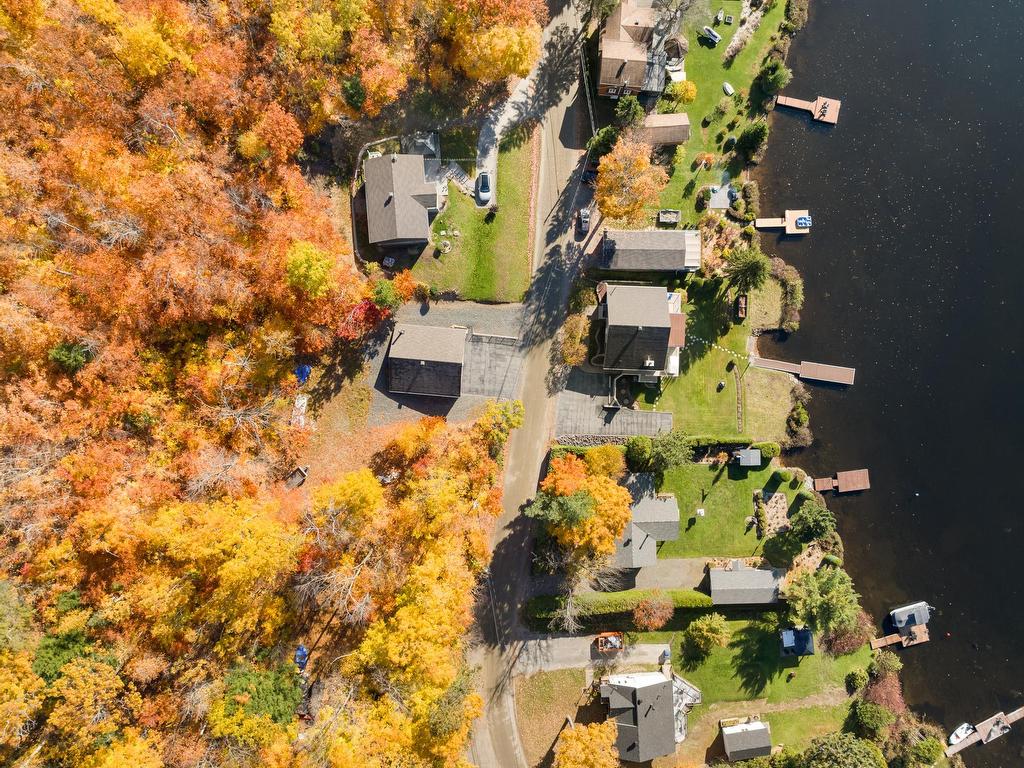 









600


Ch. des Pionniers

,
Saint-Mathieu-du-Parc,




QC
G0X1N0

