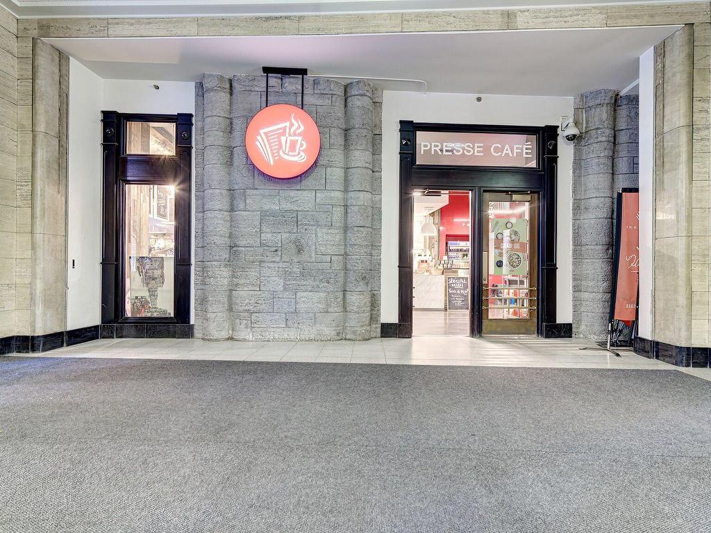 









1100


Av. des Canadiens-de-Montréal

,
Montréal (Ville-Marie),




QC
H3C2H8


