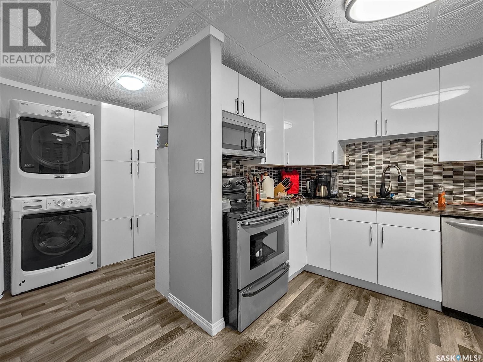 












102 7th AVENUE W

,
Central Butte,




Saskatchewan
S0H0T0

