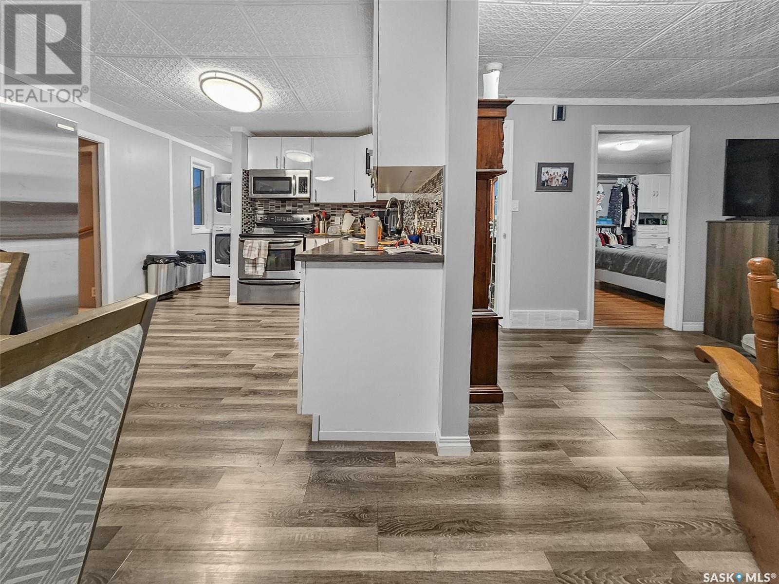 












102 7th AVENUE W

,
Central Butte,




Saskatchewan
S0H0T0

