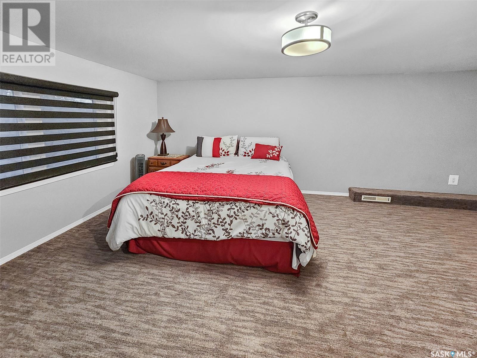 












102 7th AVENUE W

,
Central Butte,




Saskatchewan
S0H0T0

