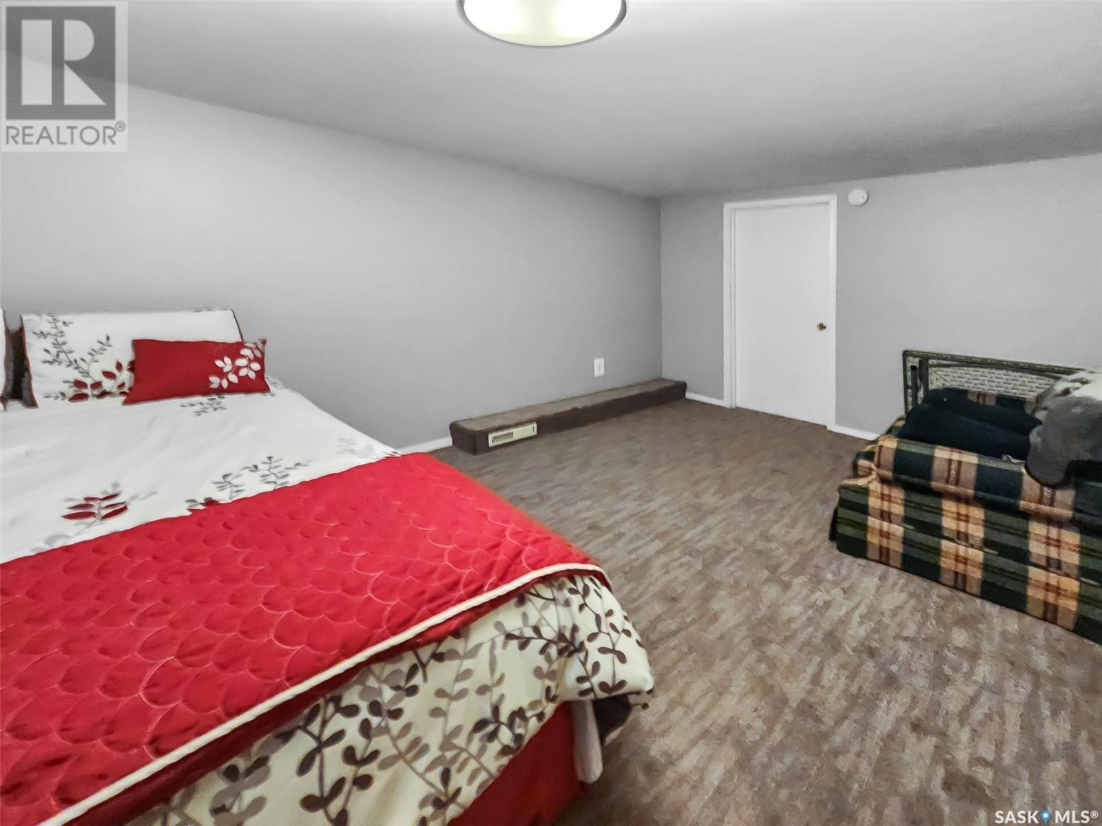 












102 7th AVENUE W

,
Central Butte,




Saskatchewan
S0H0T0

