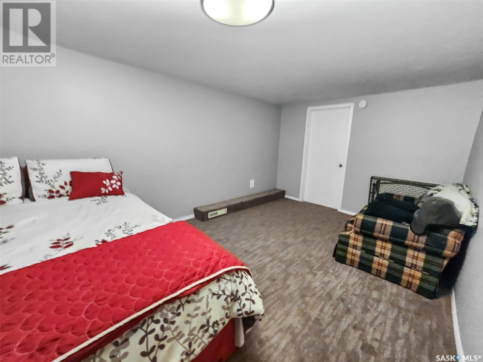 












102 7th AVENUE W

,
Central Butte,




Saskatchewan
S0H0T0

