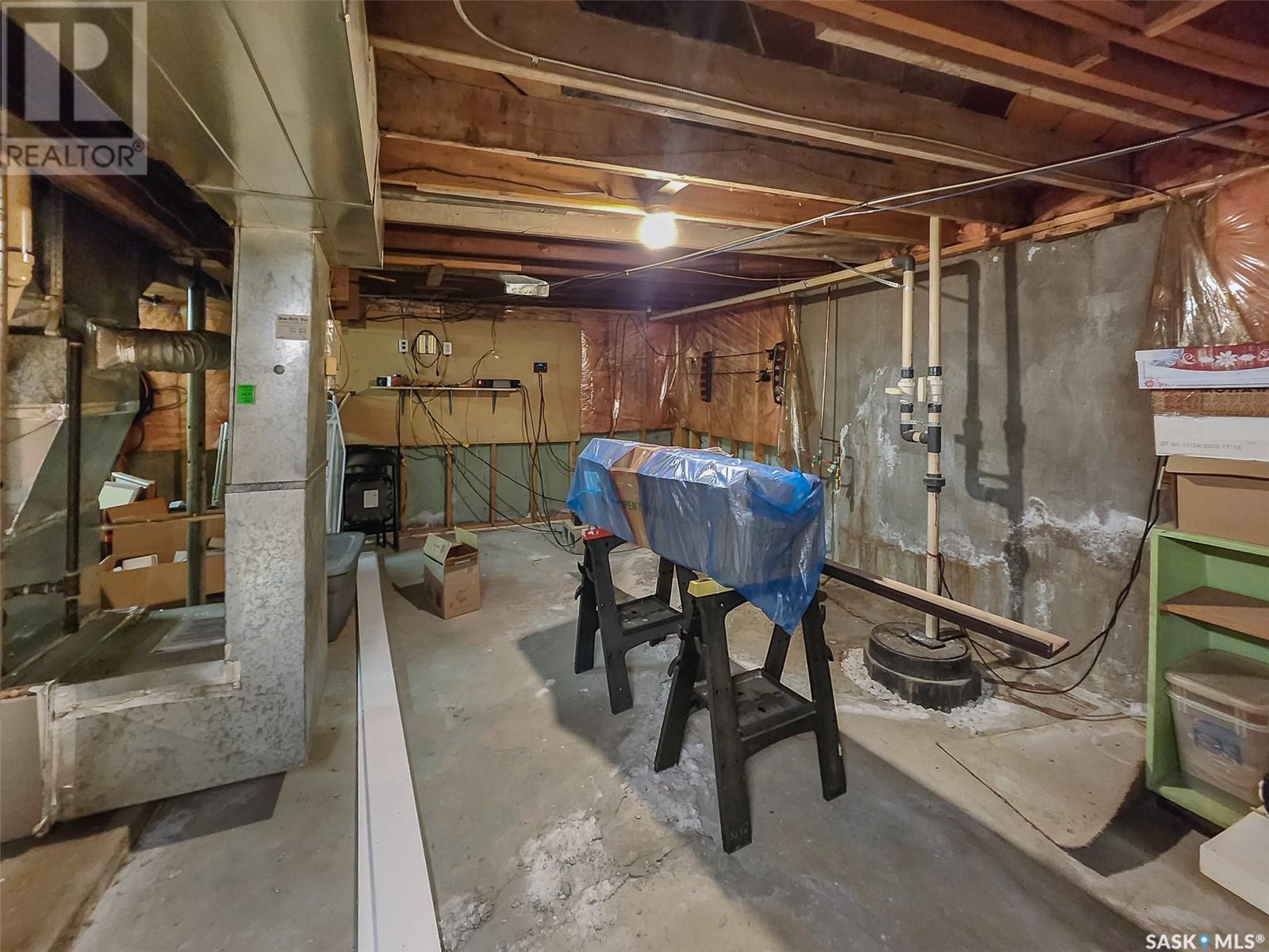 












102 7th AVENUE W

,
Central Butte,




Saskatchewan
S0H0T0

