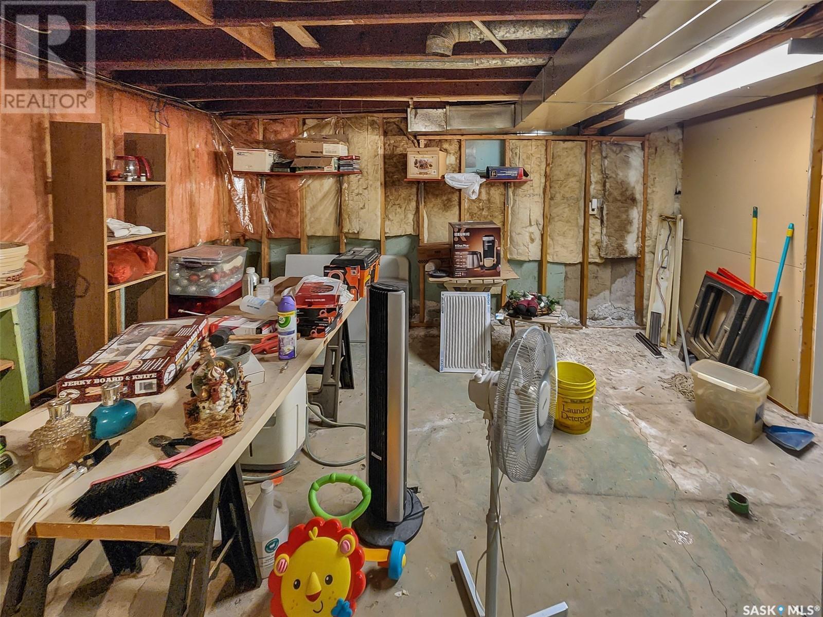 












102 7th AVENUE W

,
Central Butte,




Saskatchewan
S0H0T0

