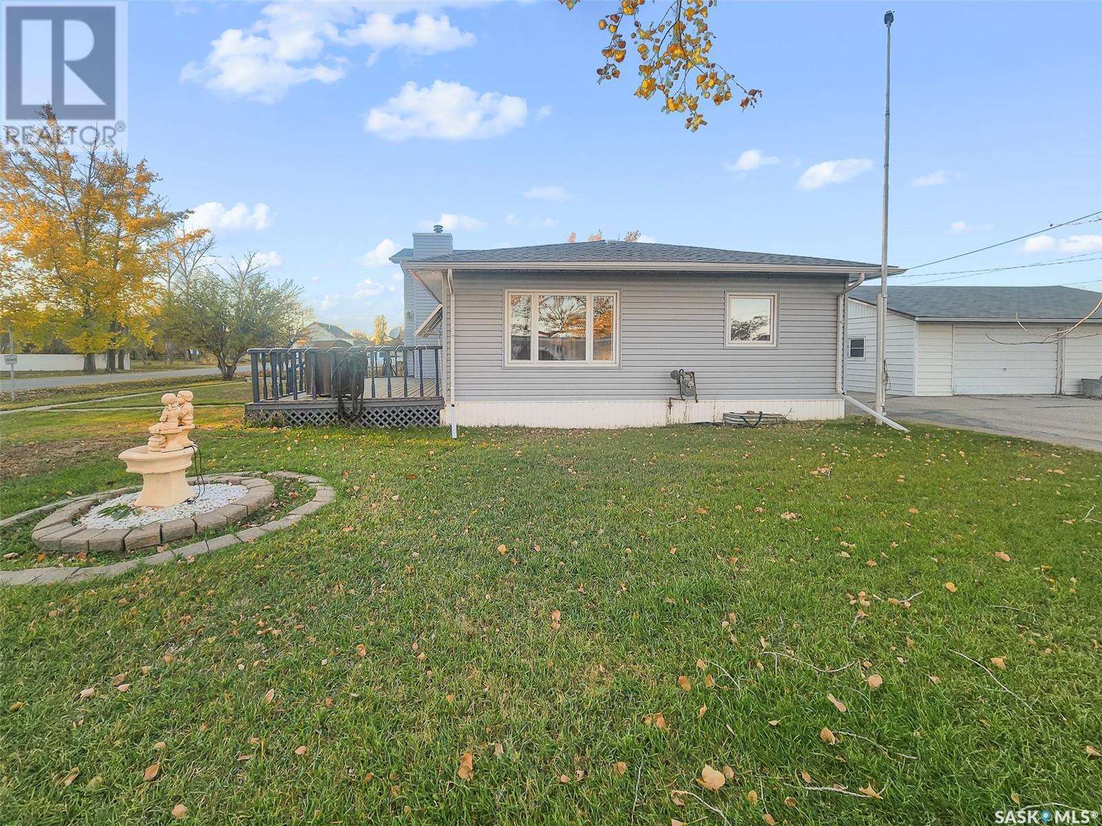 












102 7th AVENUE W

,
Central Butte,




Saskatchewan
S0H0T0

