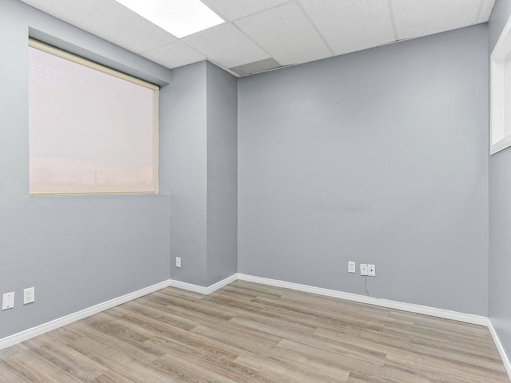 









190


Boul. Industriel

, B,
Châteauguay,




QC
J6N1C1

