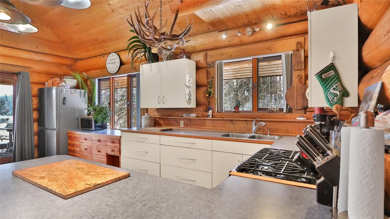 









2120


FISH LAKE

Road,
Rock Creek,




BC
V0H 1Y0

