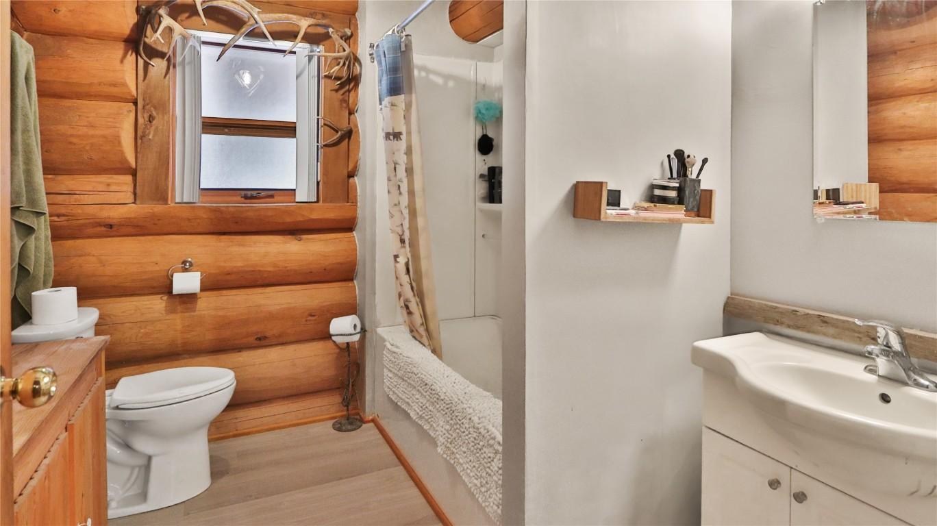 









2120


FISH LAKE

Road,
Rock Creek,




BC
V0H 1Y0

