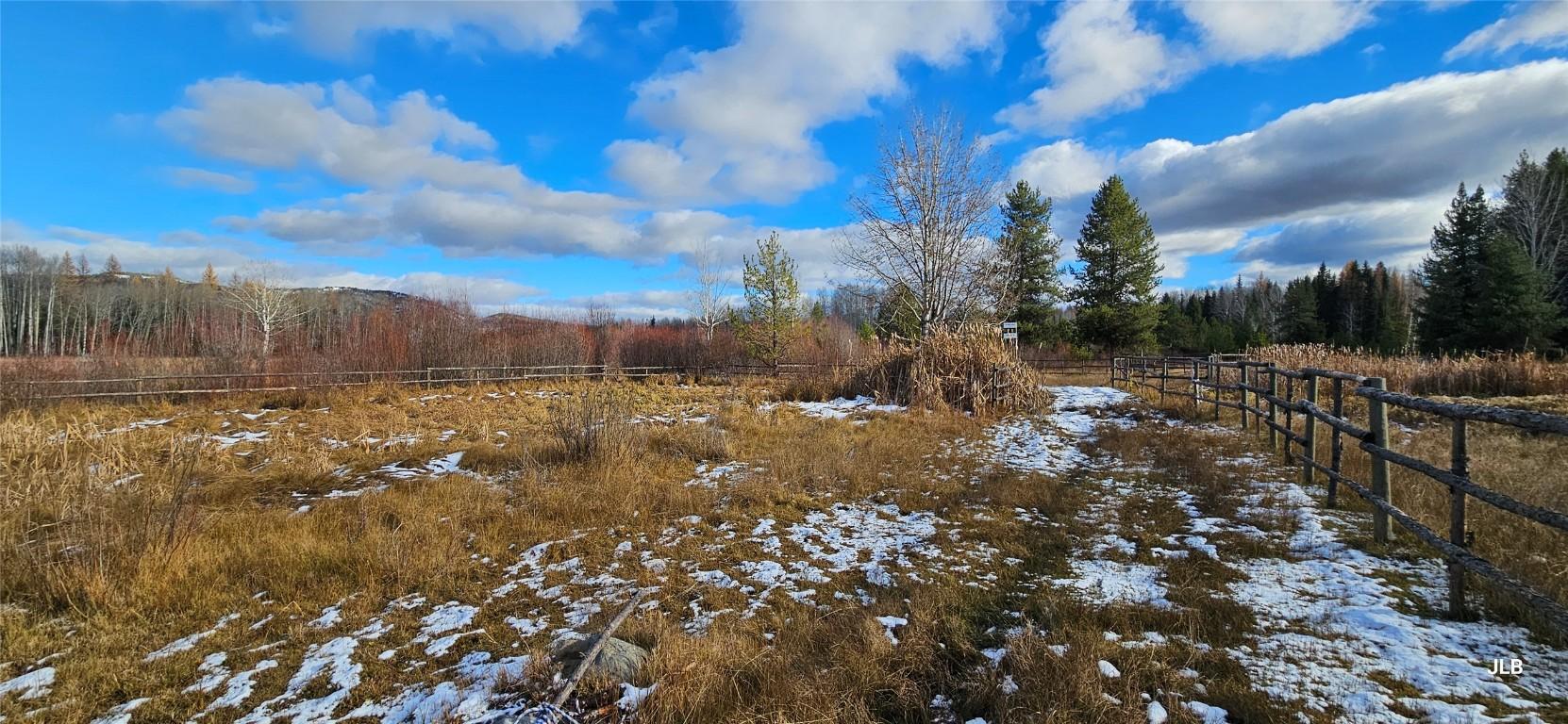 









2120


FISH LAKE

Road,
Rock Creek,




BC
V0H 1Y0

