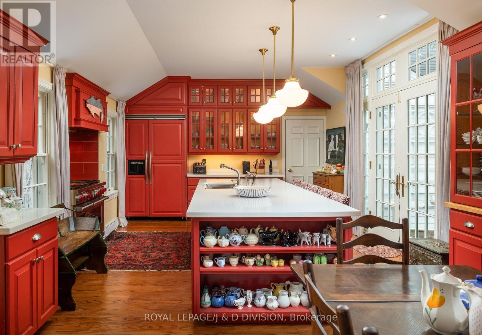 












217 BUTLER STREET

,
Niagara-on-the-Lake,




Ontario
L0S1J0

