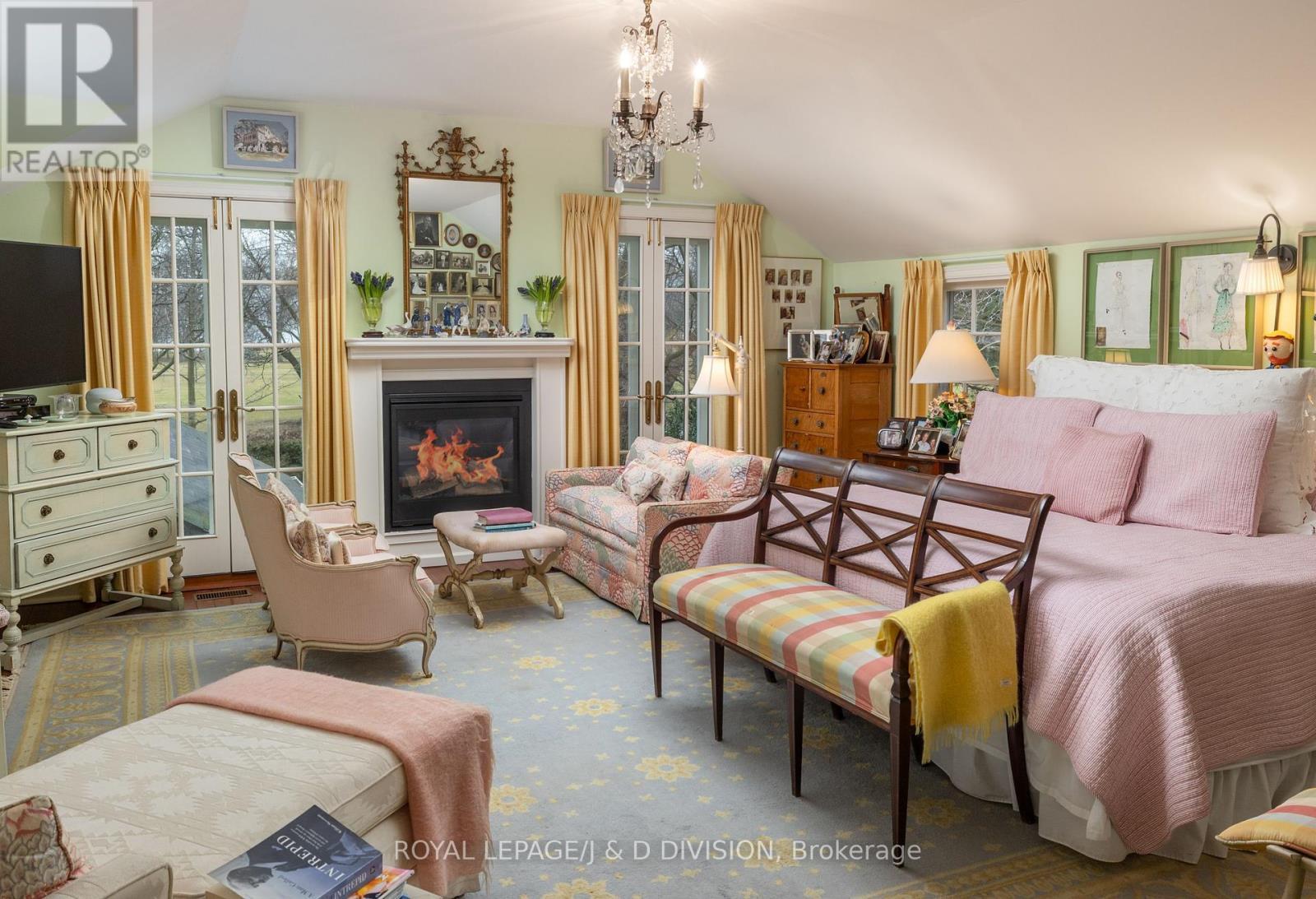 












217 BUTLER STREET

,
Niagara-on-the-Lake,




Ontario
L0S1J0

