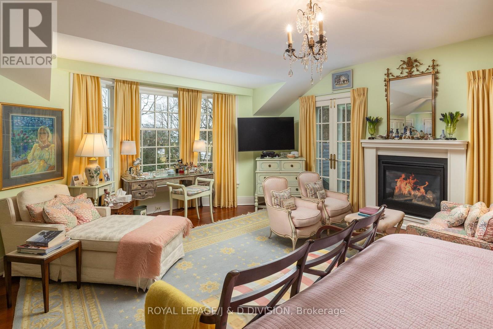 












217 BUTLER STREET

,
Niagara-on-the-Lake,




Ontario
L0S1J0

