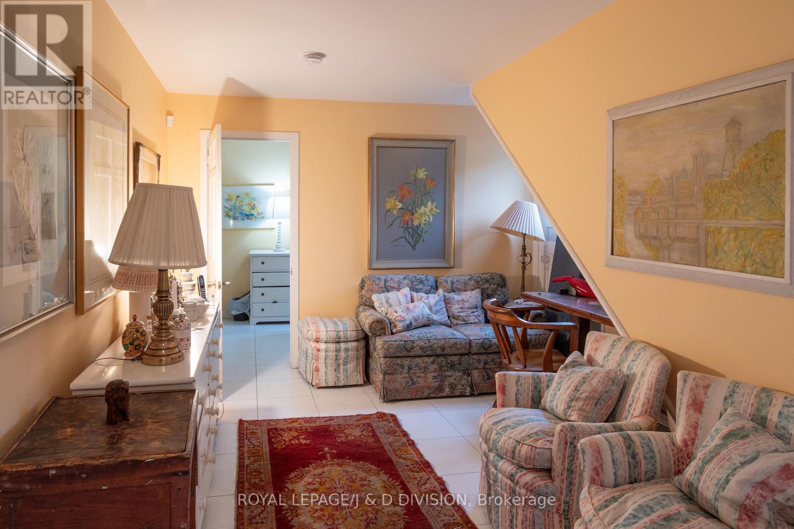 












217 BUTLER STREET

,
Niagara-on-the-Lake,




Ontario
L0S1J0


