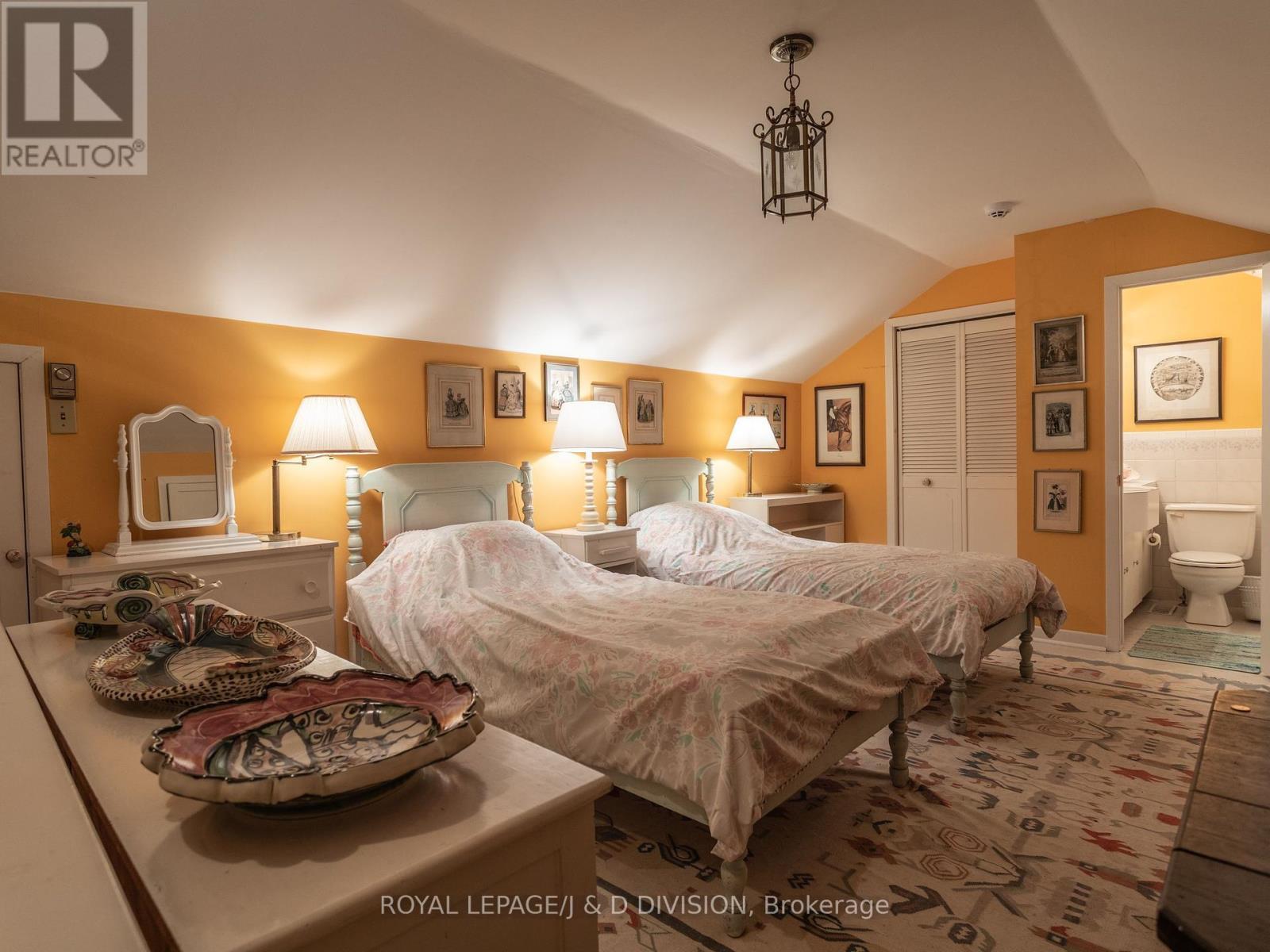 












217 BUTLER STREET

,
Niagara-on-the-Lake,




Ontario
L0S1J0

