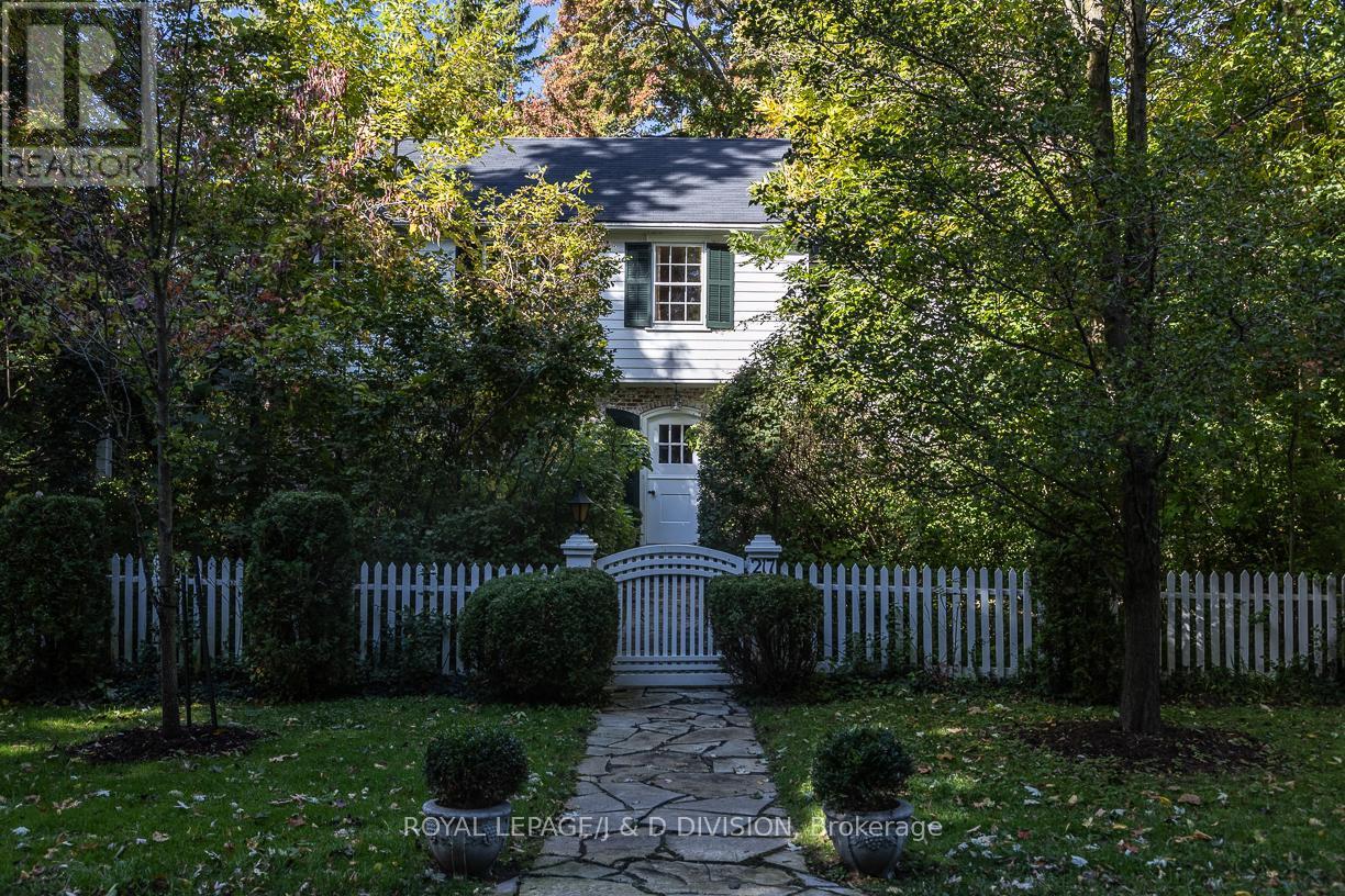 












217 BUTLER STREET

,
Niagara-on-the-Lake,




Ontario
L0S1J0

