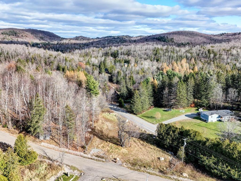 









7000


Route Principale

,
Wentworth-Nord,







QC
J0T1Y0

